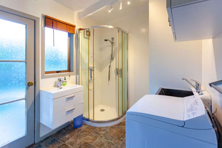 18 Daphne Road Tairua_12