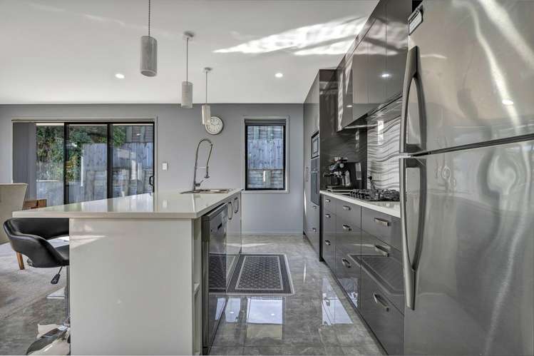 2 Frederick Place Whalers Gate_8