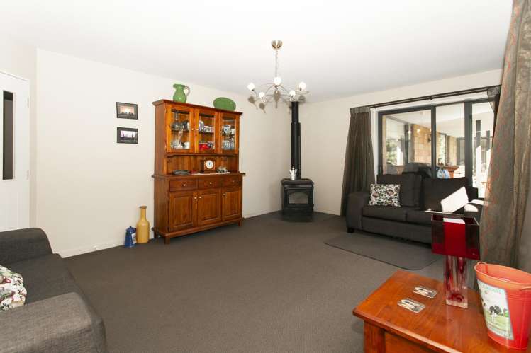 37 Mitcham Road Allenton_12