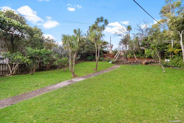 130 Glengarry Road Glen Eden_11