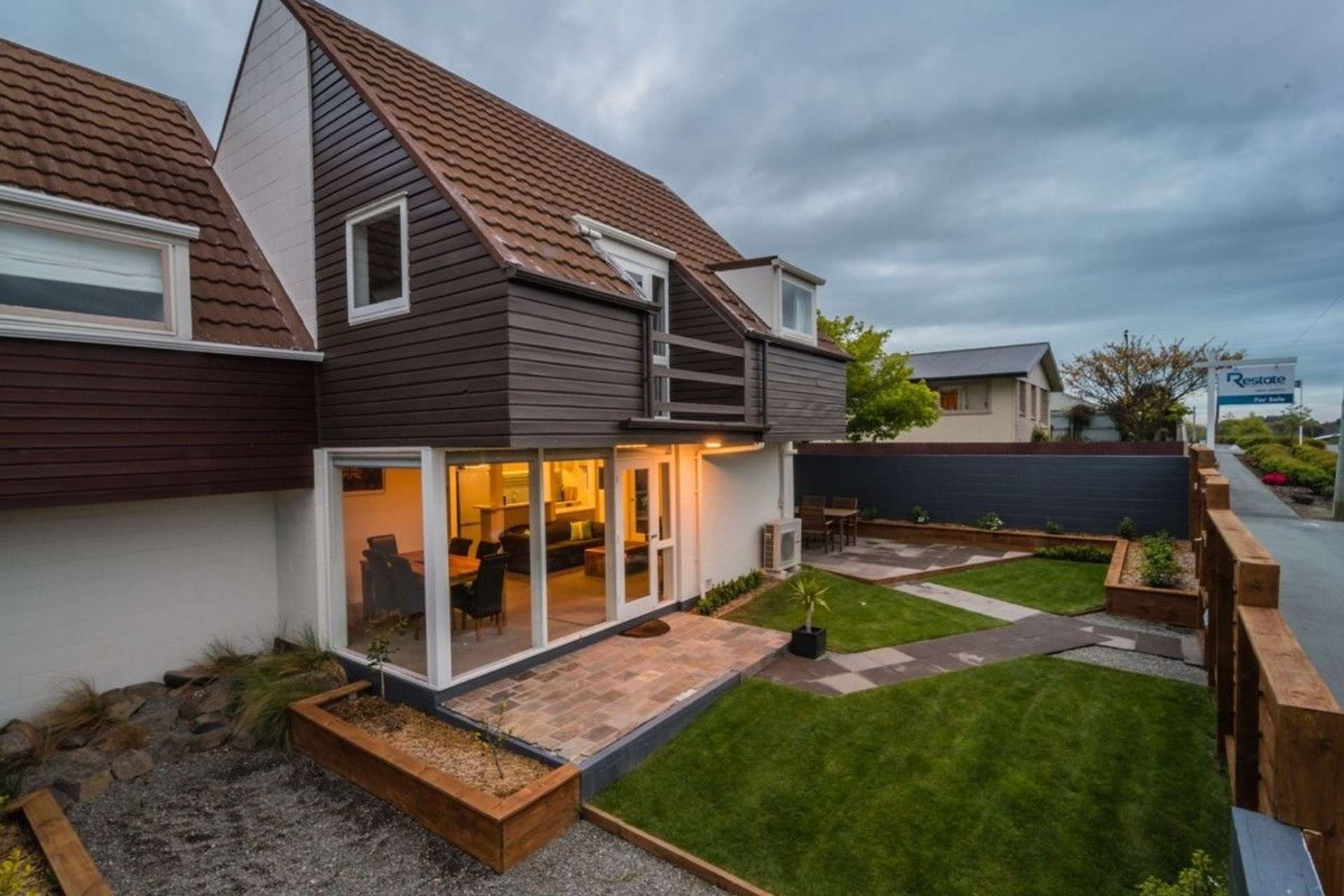 4/2 Cross Street Marchwiel_0