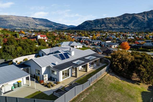 Sun, Elevation, Privacy