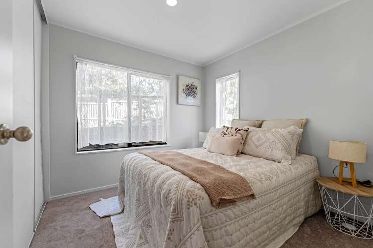 2 Skelton Avenue Manurewa_12