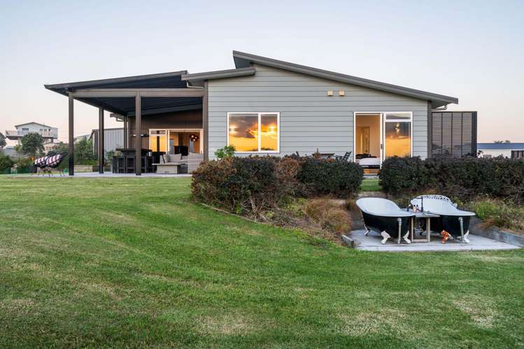 488D Pukehina Parade Pukehina_21