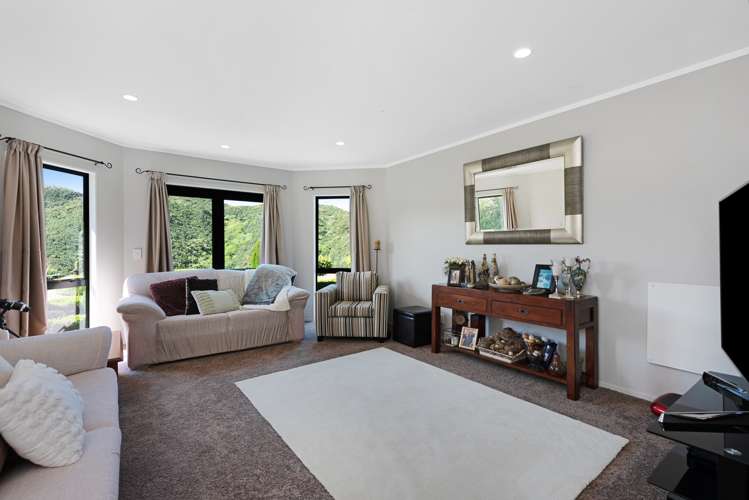 174 Makara Road Makara_6