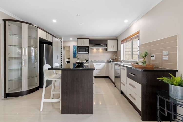 22 Mandival Avenue Flat Bush_3
