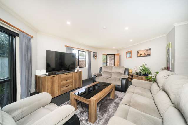 112 Long Melford Road Awapuni_2