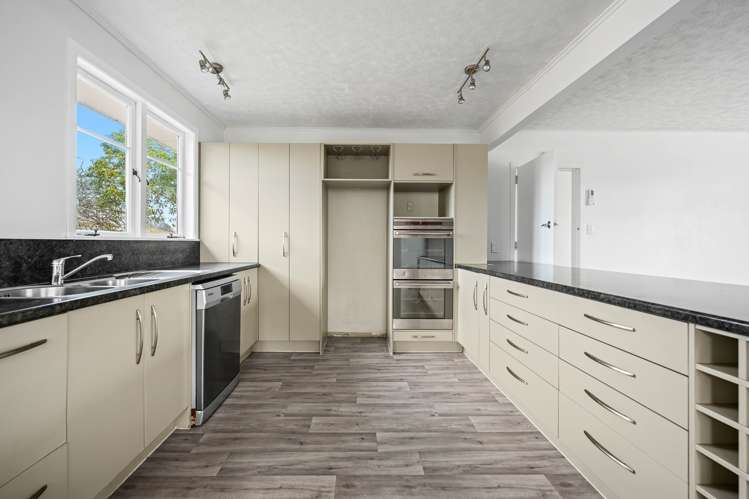 92a Bruce Avenue Glenview_5