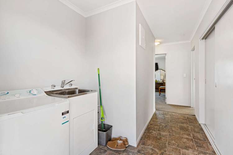 8 Macandrew Street Owaka_15