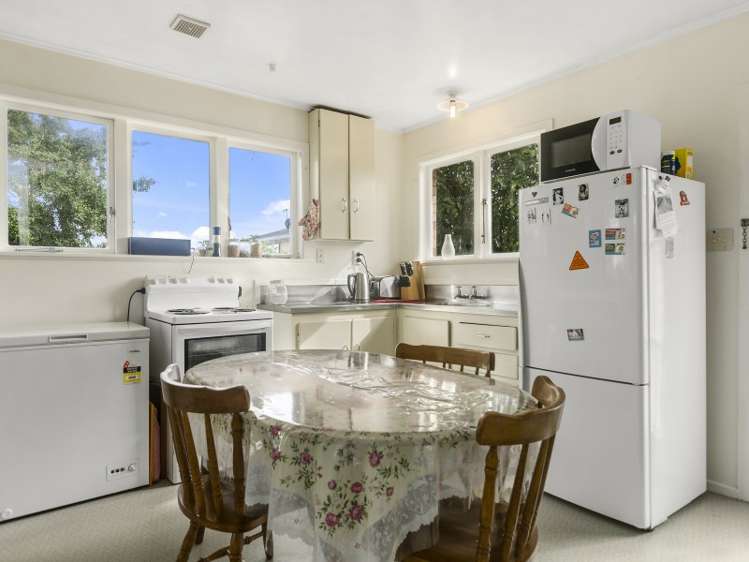 1/6a Boyd Avenue Mangere Bridge_8