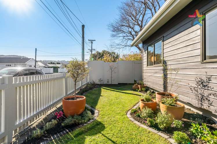 32A Tennyson Street Petone_13