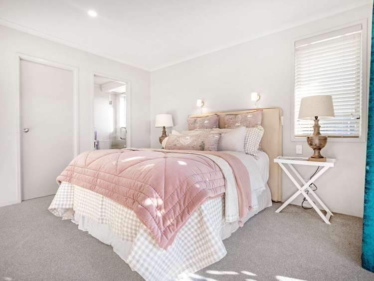 5 Barbary Close Wharewaka_28