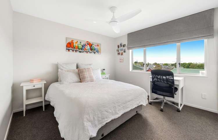 42A Moore Street Howick_13