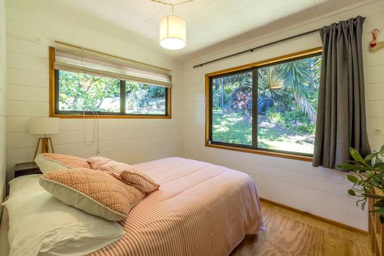 32 Ocean Road Surfdale_14