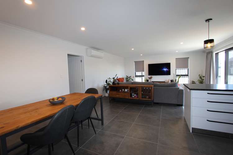 30 Catalina Crescent Burleigh_5