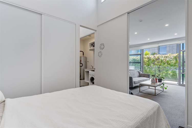 369 Murphys Road Flat Bush_7