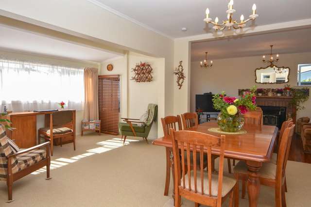 108 Broadway Carterton_3