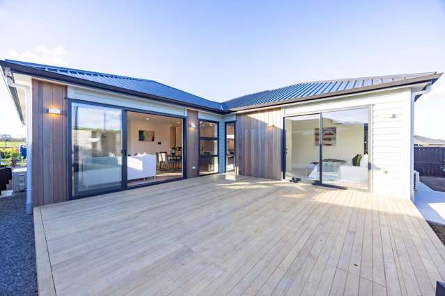 52 Tipu Crescent Milldale_1