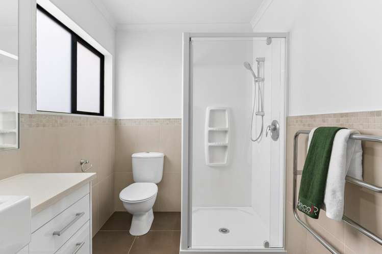 48 Topland Drive Flat Bush_25