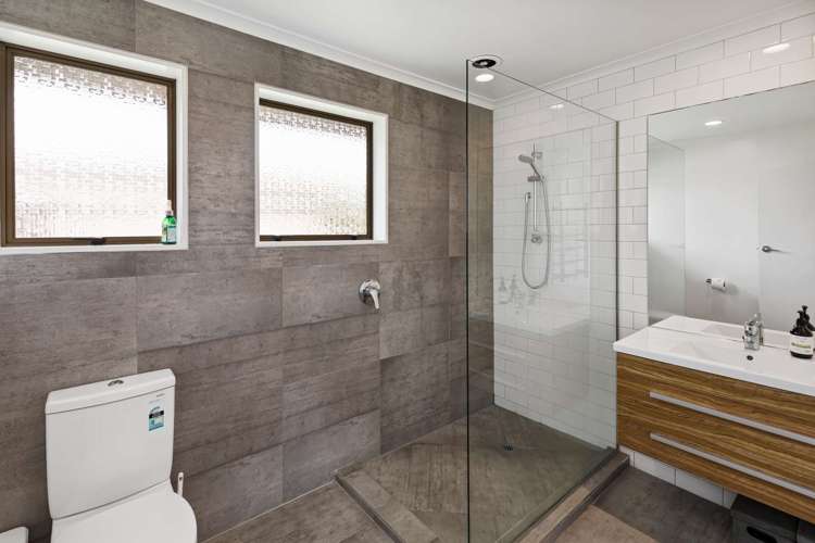 8 Queens Road Glen Avon_8