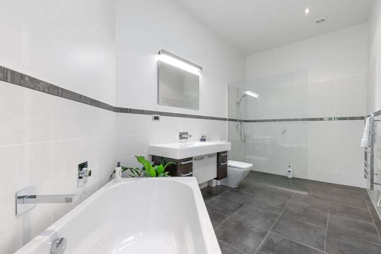 72 Harding Road Turangaomoana_15