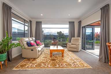 8 Crabapple Close_1