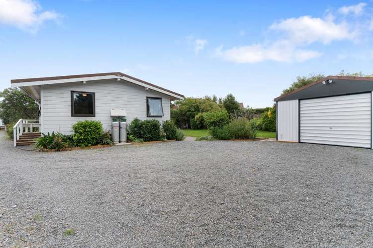 7 Deller Drive Carterton_20