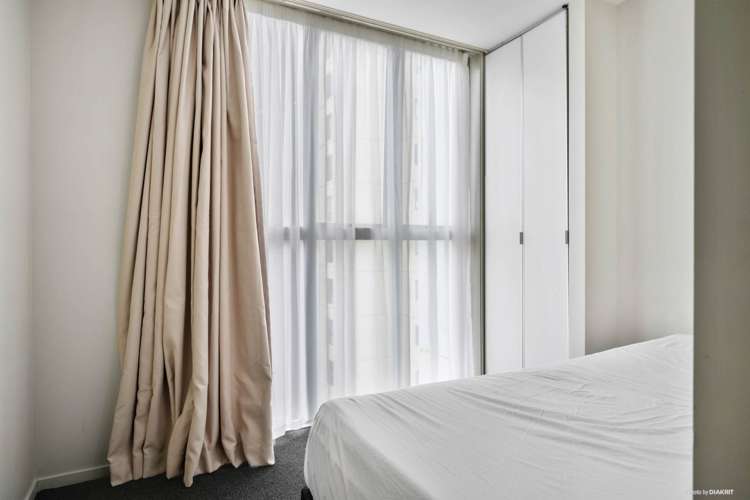 603/17 Amersham Way Manukau_5