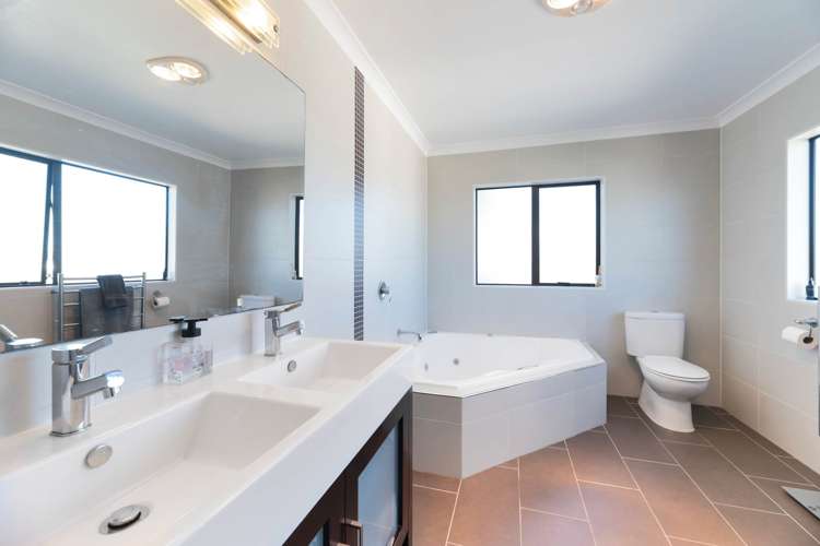 4 Melmore Place Pinehill_33