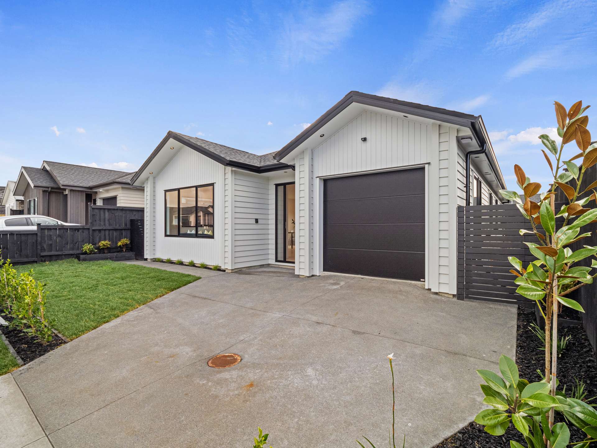 14 Matahae Crescent Milldale_0