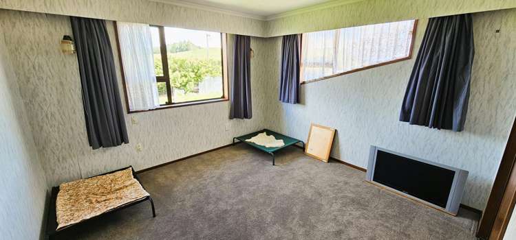 27 Mandeville Kingston Crossing Road Mandeville_10