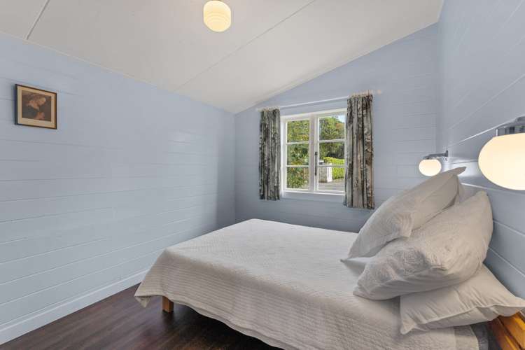 6 Kapiti Lane Otaki Beach_11