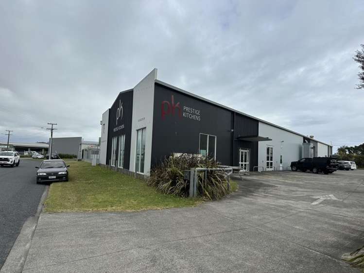 58 Hurlstone Drive Waiwhakaiho_10