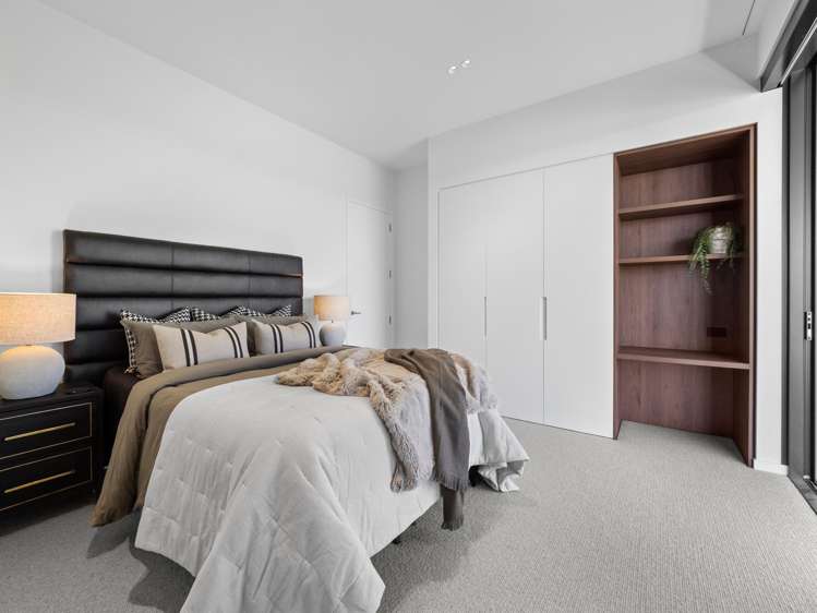 25 Bridgewater Quay Lake Hood_20