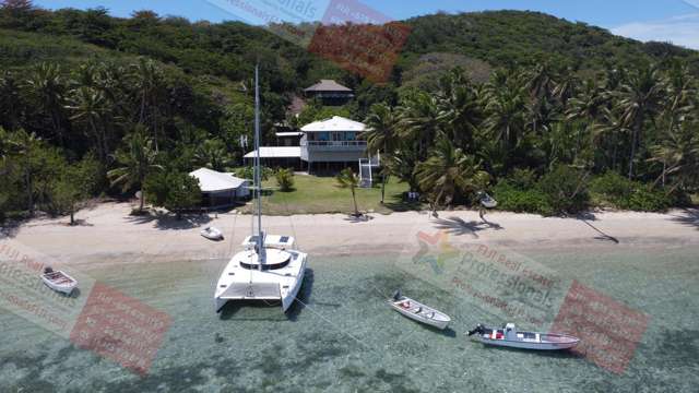 Nananu-i-Ra Island Paradise – Fully Equipped Eco-Friendly Beachfront Estate in FIJI