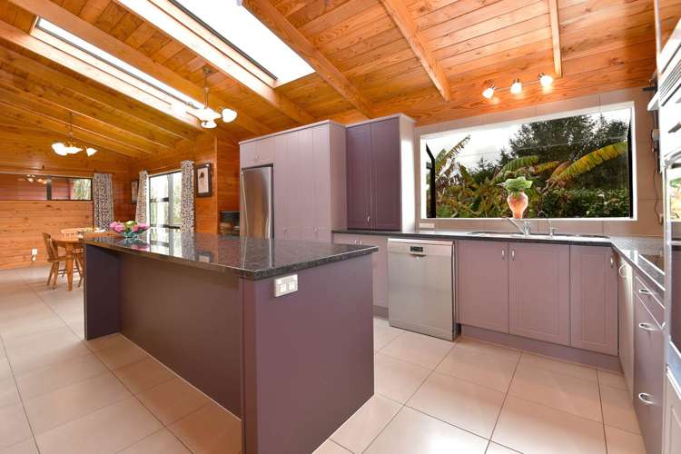 73 Sharon Road Waitoki_5