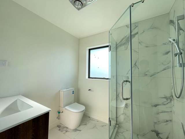 1/28 Netherlands Avenue Kelston_3