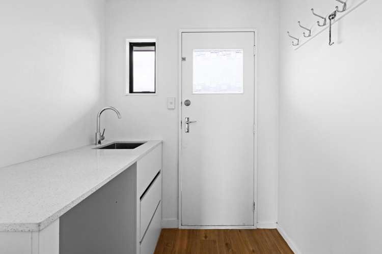 3 Holmes Place Flaxmere_4