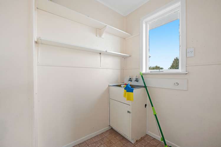 12 Rosalind Street Deanwell_13