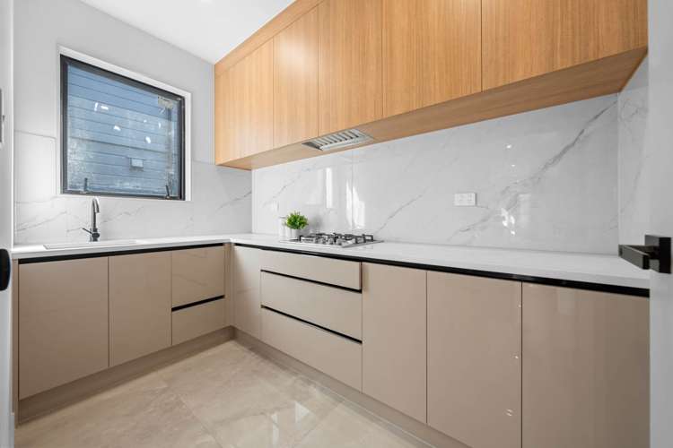 16 Grand Ridge Avenue_5