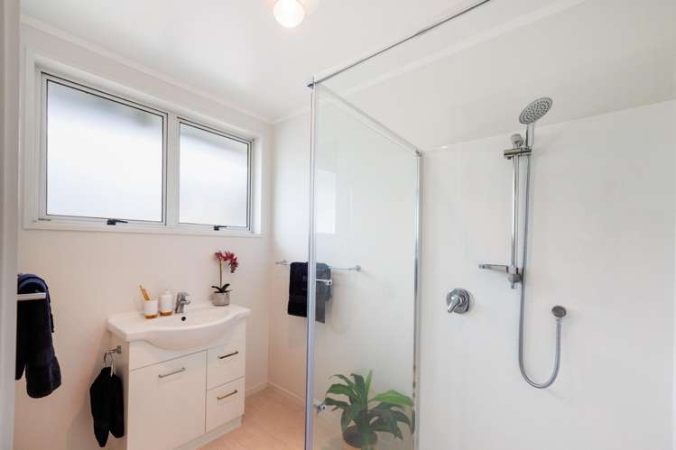 152 Milson Line Milson_13