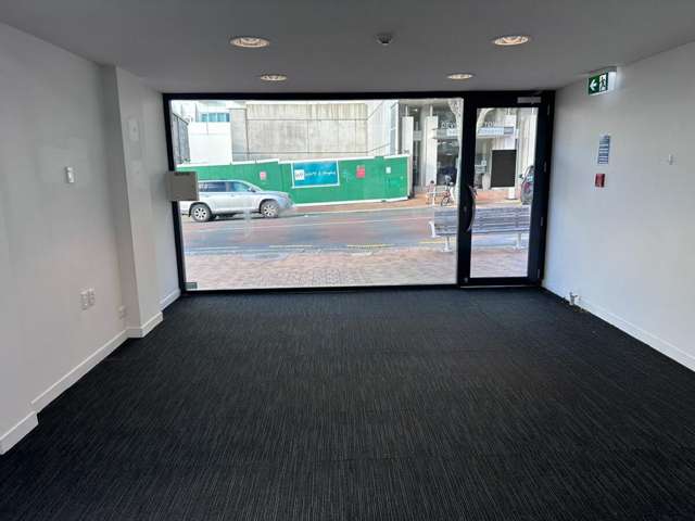 Tenancy 2/63 Devonport Road Tauranga Central_4