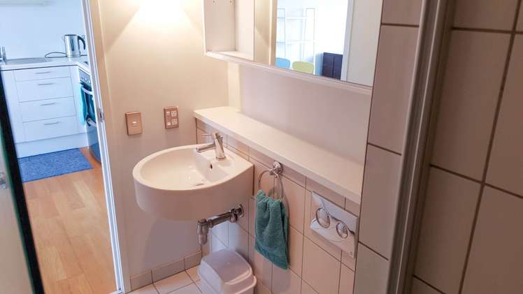 22f/16 Gore Street Auckland Central_8