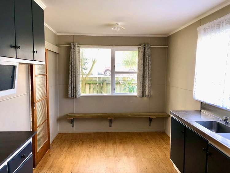 8 Hannah Road Otara_4