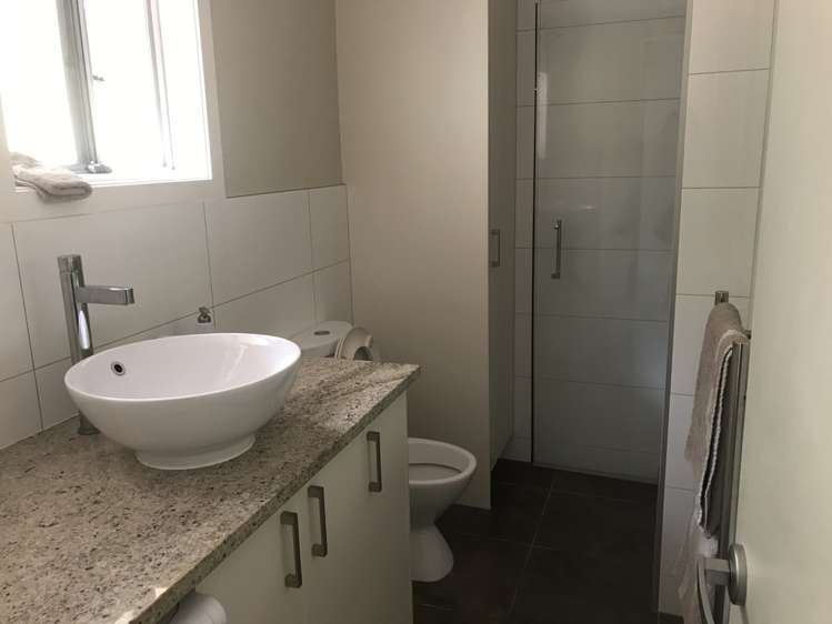 3/2b Atkin Avenue Mission Bay_3