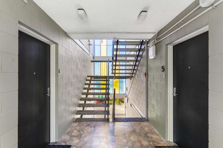 7/34 Uxbridge Road Mellons Bay_3