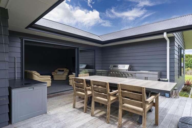 231 Mapara Road Acacia Bay_15