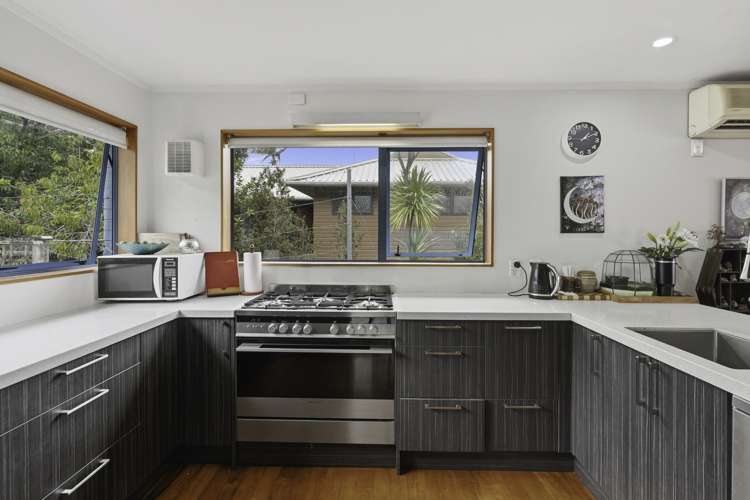 16 Bush Point Road_5