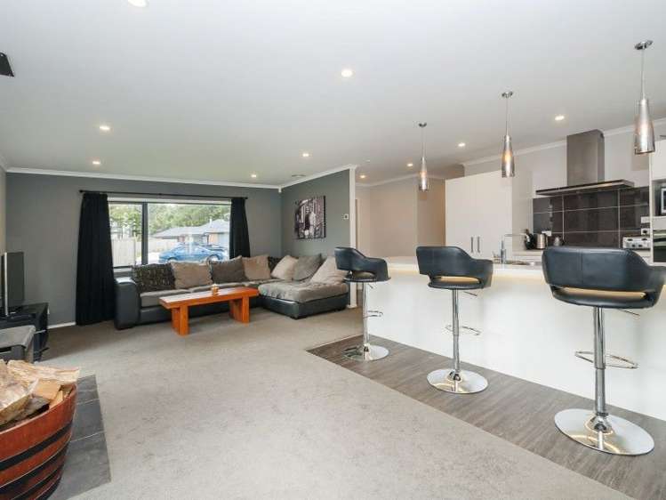 11a Kelso Grove Kelson_10