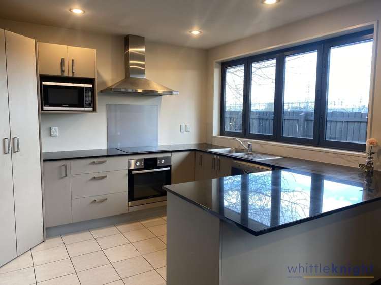 29 Roberts Road Hei Hei_5